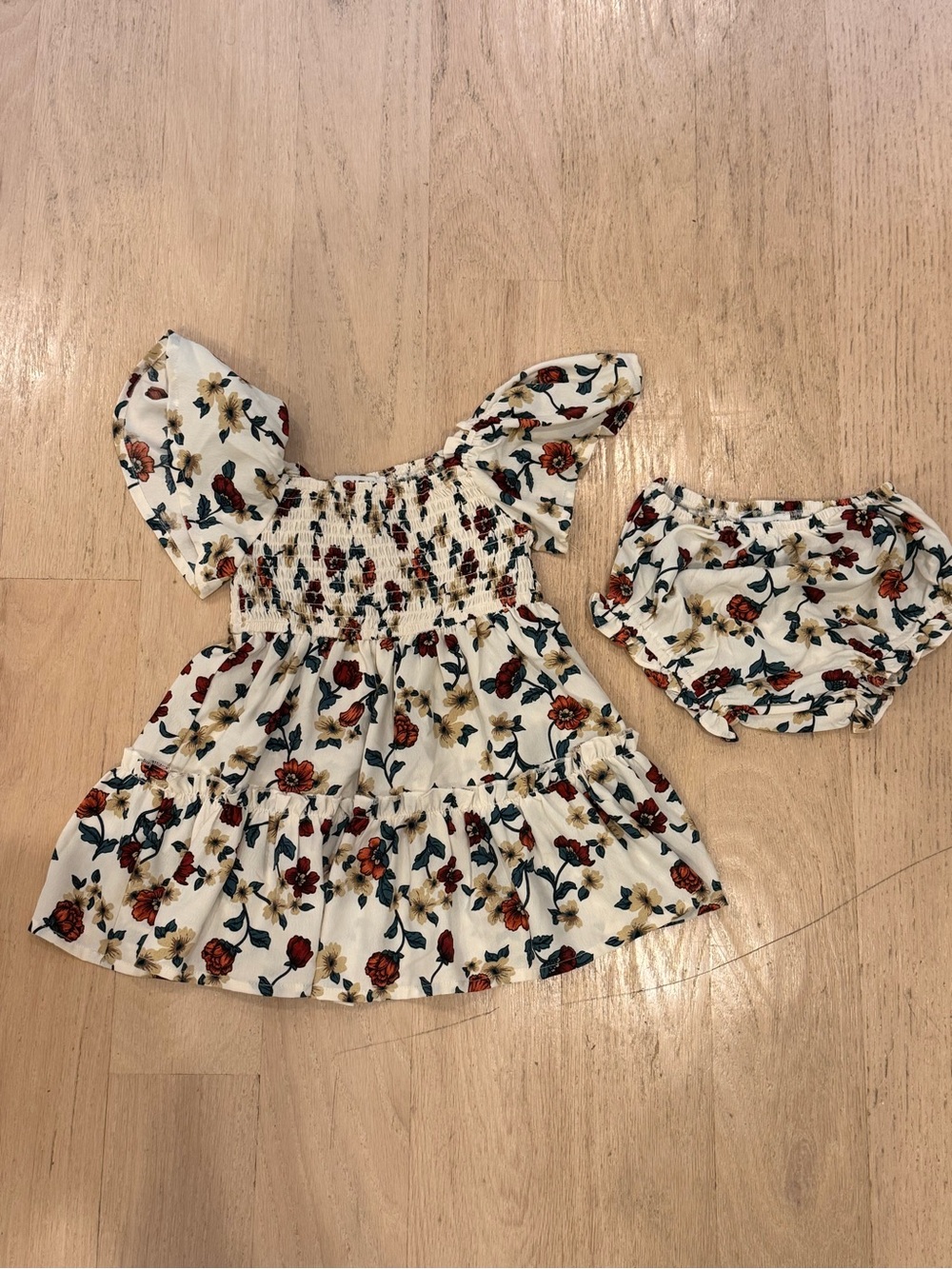 BARELY WORN Ivy City Co floral dress